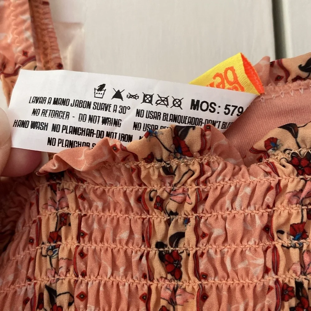 Agua Bendita Danna Kezia Midi Dress in Size 6 Ruffle Strap Smocked Bodice Floral
